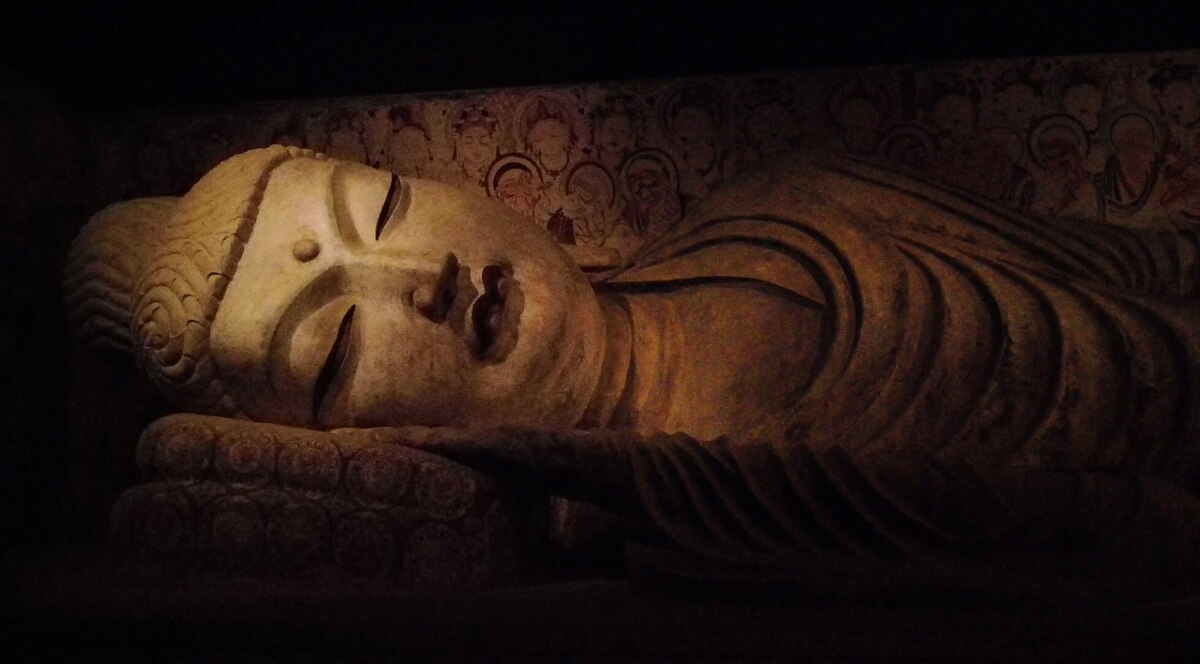 statua-di-buddha-dormiente